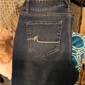 Maurice’s mid-rise flare jeans. Size 10 short